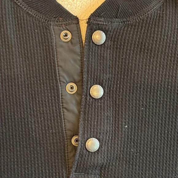 Eddie Bauer Black Long Sleeve Waffle Knit Fleece Henley Shirt - Picture 5 of 8